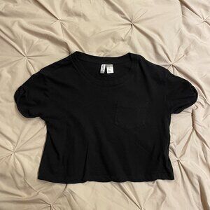 H&M Divided Loose Fitting Short Sleeve Black Crop Top